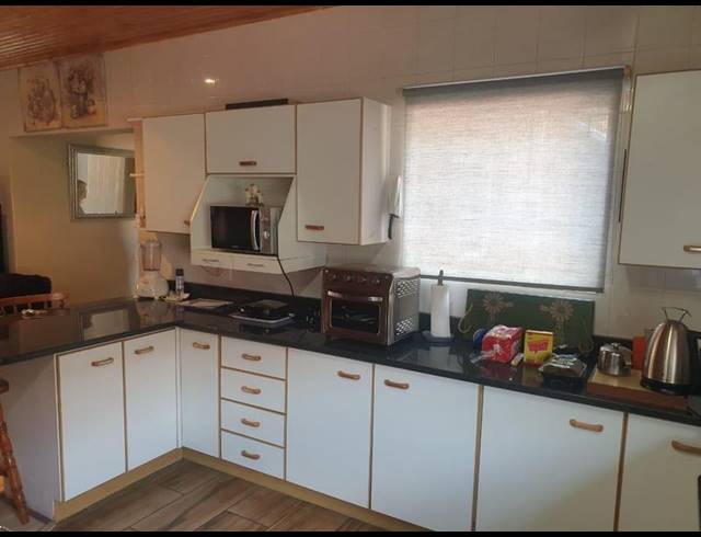 3 BEDROOM TOWNHOUSE FOR SALE IN FLORA GARDENS